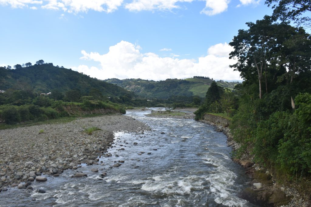 Fluss Rio Orosi